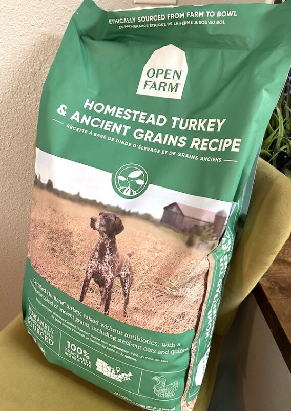 Otvorená recenzia krmiva pre psov: Super trvalo udržateľný psík sa živí!