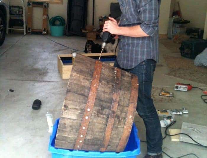 Whiskey Barrel Hundebett